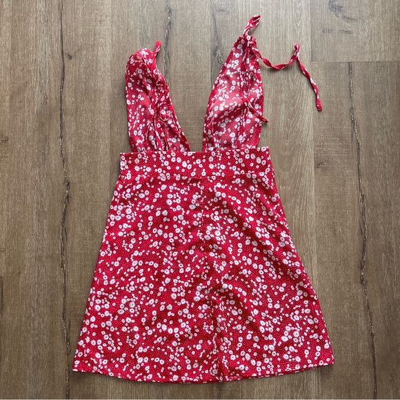 Red Floral Mini - Picture 2 of 3